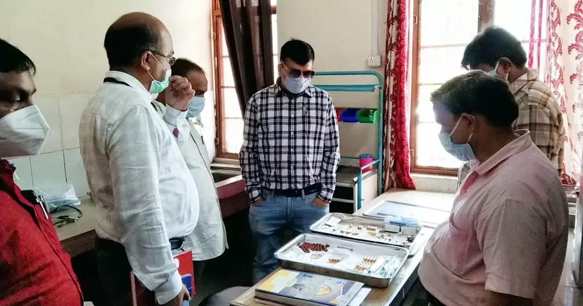 सी.एच.सी. मोतीपुर का डीएम ने किया निरीक्षण सी.एच.सी. मोतीपुर का डीएम ने किया निरीक्षण