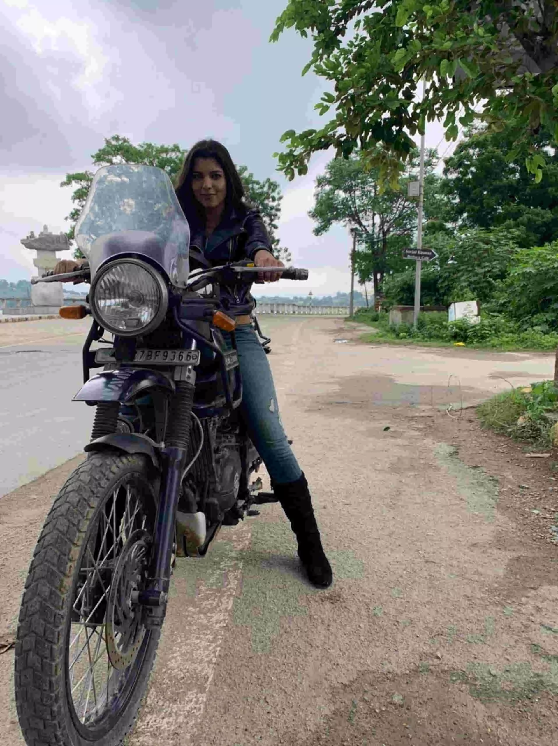 एक्टर रिया दीपसी ने सिर्फ दो घंटे में सीखी बुलेट! एक्टर रिया दीपसी ने सिर्फ दो घंटे में सीखी बुलेट!