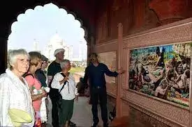 आगरा : 19 से 25 नबम्बर तक पुरातत्व विभाग मनाएगा हैरिटेज वीक। आगरा : 19 से 25 नबम्बर तक पुरातत्व विभाग मनाएगा हैरिटेज वीक।