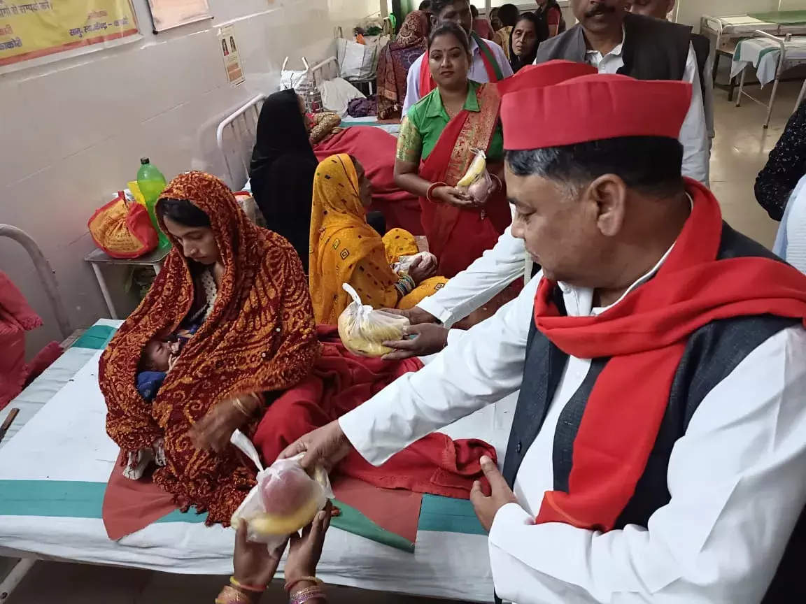 हर्षोल्लास के साथ मनाया गया मलिहाबाद मुलायम का जन्मदिन हर्षोल्लास के साथ मनाया गया मलिहाबाद मुलायम का जन्मदिन