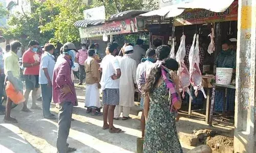 महावीर जयंती को मांस रहित दिवस को खुली रही दुकाने महावीर जयंती को मांस रहित दिवस को खुली रही दुकाने