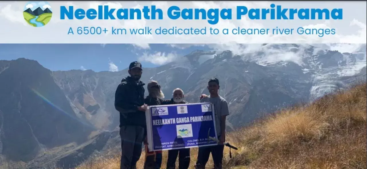 गंगा स्वच्छता का संदेश देने वाली नीलकंठ गंगा यात्रा पहुंची प्रयागराज गंगा स्वच्छता का संदेश देने वाली नीलकंठ गंगा यात्रा पहुंची प्रयागराज