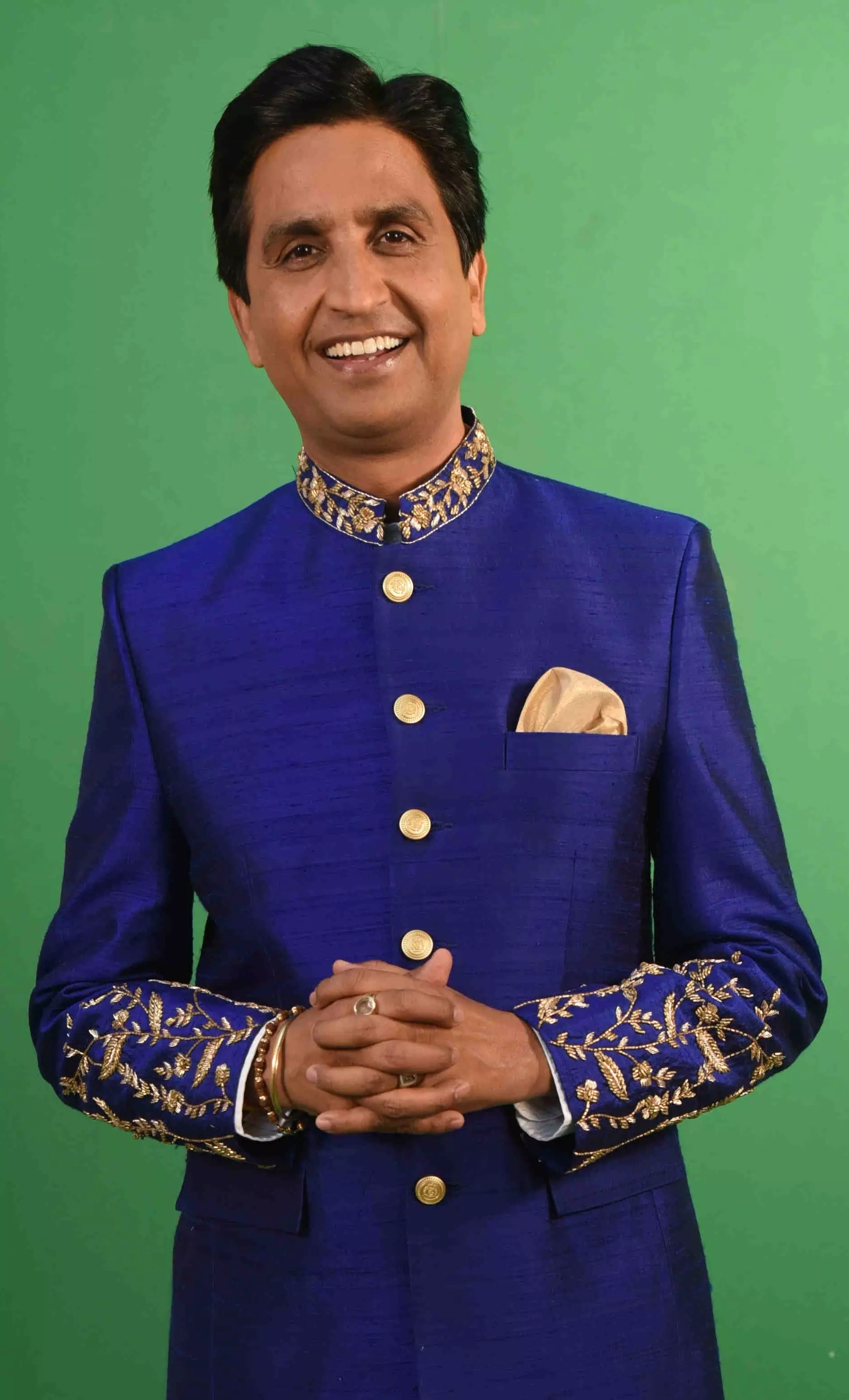 भक्ति गायन रियलिटी शो स्वर्ण स्वर भारत में एक साथ होंगे कैलाश खेर, रवि किशन, डॉ. कुमार विश्वास व सुरेश वाडकर भक्ति गायन रियलिटी शो स्वर्ण स्वर भारत में एक साथ होंगे कैलाश खेर, रवि किशन, डॉ. कुमार विश्वास व सुरेश वाडकर