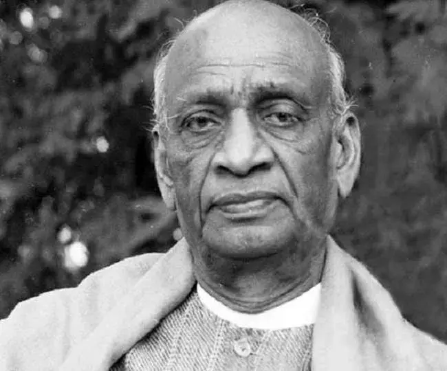 सरदार बल्लभ भाई पटेल की 71वीं पुण्यतिथि पर कांग्रेसियों ने दी सलामी सरदार बल्लभ भाई पटेल की 71वीं पुण्यतिथि पर कांग्रेसियों ने दी सलामी