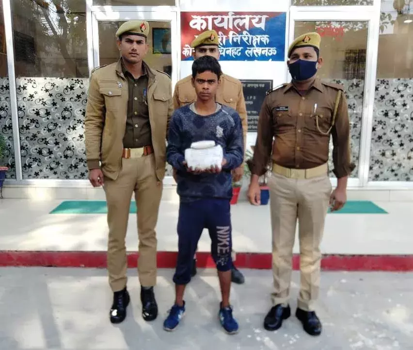 पुलिस के हत्थे चढ़ा नशे का सौदागर पुलिस के हत्थे चढ़ा नशे का सौदागर