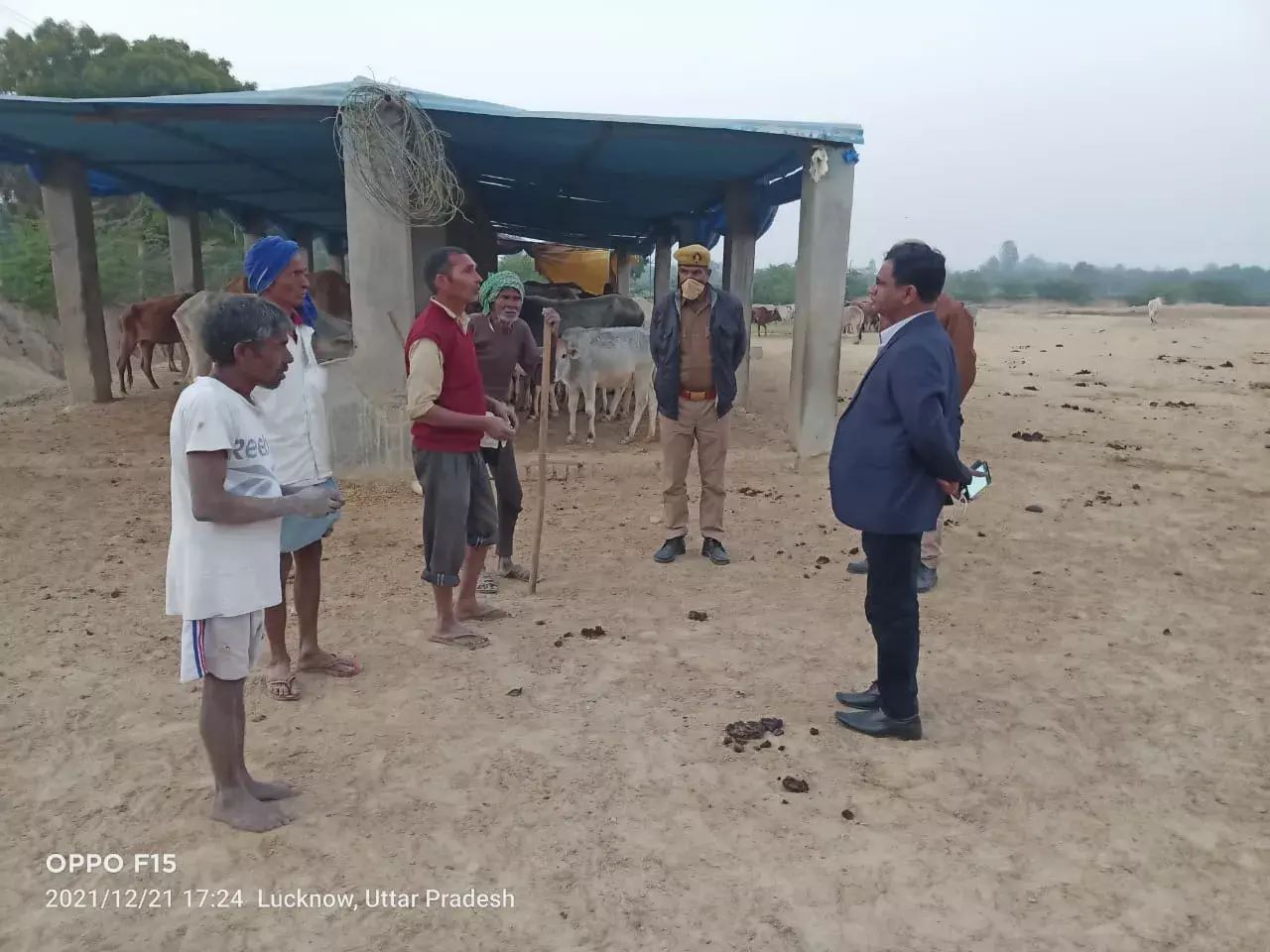 उप जिलाधिकारी ने किया गौशाला का औचक निरीक्षण उप जिलाधिकारी ने किया गौशाला का औचक निरीक्षण