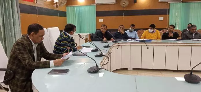 सीडीओ ने रू0 50.00 लाख से अधिक लागत की अधूरी परियोजनाओं का किया स्थलीय निरीक्षण