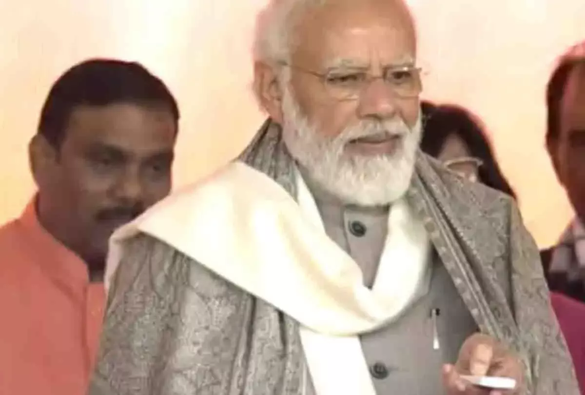 рдореЛрджреА рдиреЗ рд╡рд┐рдХрд╛рд╕ рдХрд╛рд░реНрдпреЛрдВ рдХрд╛ рдХрд┐рдпрд╛ рд▓реЛрдХрд╛рд░реНрдкрдг,рдореЗрдЯреНрд░реЛ рдореЗрдВ рд╕рдлрд░ рдХрд░ рдХрд╛рдирдкреБрд░ рдХреЛ рджреА рд╕реМрдЧрд╛рдд рдореЛрджреА рдиреЗ рд╡рд┐рдХрд╛рд╕ рдХрд╛рд░реНрдпреЛрдВ рдХрд╛ рдХрд┐рдпрд╛ рд▓реЛрдХрд╛рд░реНрдкрдг,рдореЗрдЯреНрд░реЛ рдореЗрдВ рд╕рдлрд░ рдХрд░ рдХрд╛рдирдкреБрд░ рдХреЛ рджреА рд╕реМрдЧрд╛рдд