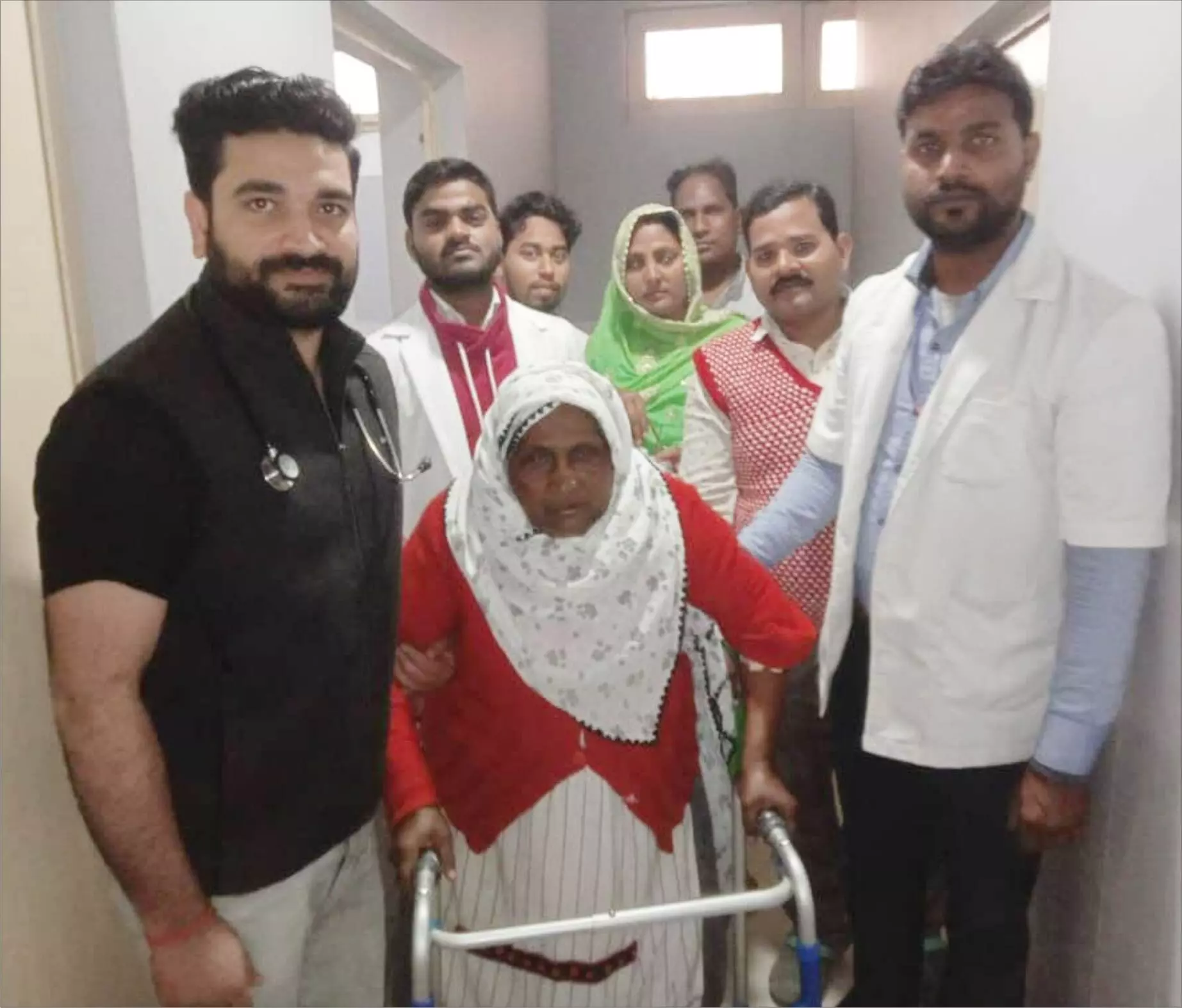 डा. रॉबिन ने शहरूनिशा का सफल आपरेशन करके नामुमकिन को कर दिया मुमकिन डा. रॉबिन ने शहरूनिशा का सफल आपरेशन करके नामुमकिन को कर दिया मुमकिन