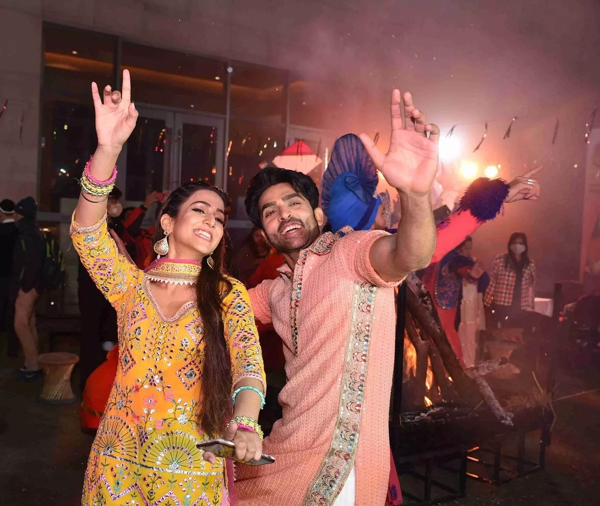 जाते हुये साल में छोटे पर्दे पर परोसी गईं प्रेरणाभरी मनोरंजक कहानियां जाते हुये साल में छोटे पर्दे पर परोसी गईं प्रेरणाभरी मनोरंजक कहानियां