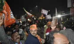 भाजपा नेता विकास पाण्डेय ने यादव चौराहा पर जनविश्वास यात्रा का स्वागत