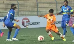 धर्मनाथ सिंह लारी 19 वें राज्य स्तरीय फुटवाल प्रतियोगिता में लारी स्पॉटिंग सेमीफाइनल में