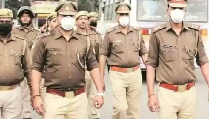 दिल्ली : पुलिस महकमे में दहशत का माहौल, 300 से अधिक कर्मचारी कोरोना से संक्रमित