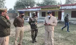 एसपी ने पुलिस बल के साथ किया फ्लैग मार्च