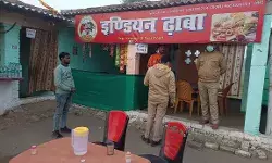 आबकारी विभाग ने की छापेमारी।