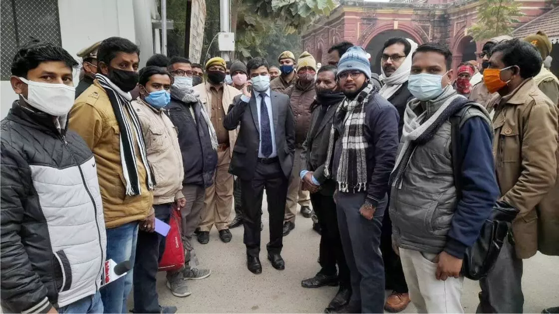 पारिवारिक विवाद के मुकदमे के आधार पर पत्रकार पर 110जी की कार्यवाही को डीएम ने बताया गलत