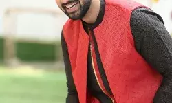 परिपक्व दिखने को रोहित सुचांती ने रखी दाढ़ी!