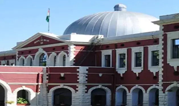 आउटसोर्स कर्मचारियों को स्थाई नहीं रखा जा सकता : हाई कोर्ट