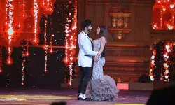 मंच पर छलके धीरज धूपर के आंसू!