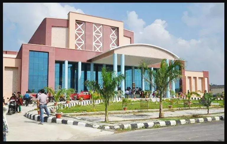 लखनऊ : बीबीएयू से पीएचडी कर रहे छात्रों को मिलेगी खास उपाधि, जानें क्या? लखनऊ : बीबीएयू से पीएचडी कर रहे छात्रों को मिलेगी खास उपाधि, जानें क्या?