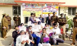 अचल प्रताप सिंह ने कानूनी अधिकारों के प्रति किया जागरुक