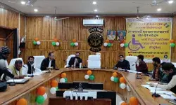 सामान्य प्रेक्षकों ने प्रत्याशियों व उनके अभिकर्ताओं के साथ की बैठक, आयोग के दिशा निर्देशों की प्रदान की जानकारी