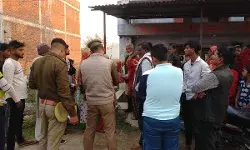 चोरों ने दिनदहाड़े धावा बोलकर लाखो का माल किया पार