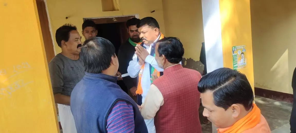 मोहनलालगंज में भाजपा सहित सभी दलो ने प्रचार में झोकी ताकत मोहनलालगंज में भाजपा सहित सभी दलो ने प्रचार में झोकी ताकत