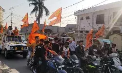 शिवसेना ने झोंकी ताकत, निकाली बाईक रैली