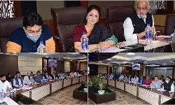 दीवानी न्यायालय में बैंक प्रबंधकों की बैठक दीवानी न्यायालय में बैंक प्रबंधकों की बैठक