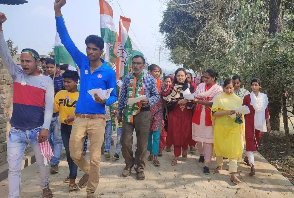 कांग्रेस प्रत्याशी के पक्ष में महिलाओं ने बढ़ चढ़ कर लिया हिस्सा