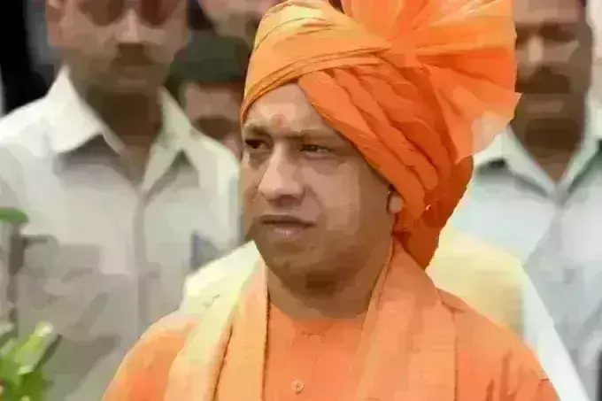 सैफई खानदान का विकास ही सपा का एजेण्डा - योगी सैफई खानदान का विकास ही सपा का एजेण्डा - योगी