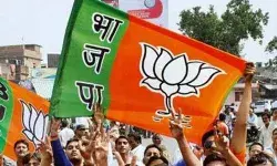 सत्ता के लिये साइकिल बेताब कमल मजबूत