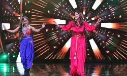 उर्मिला मातोंडकर ने पहनी थी 15 किलो की ज्वेलरी! उर्मिला मातोंडकर ने पहनी थी 15 किलो की ज्वेलरी!