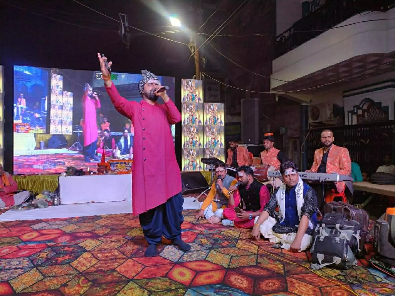 शिव जागरण में हुई भजनों की बारिश सराबोर हुए श्रद्धालु*