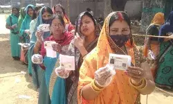 UP विधानसभा चुनाव : छठवें चरण में 55.79 प्रतिशत हुआ मतदान UP विधानसभा चुनाव : छठवें चरण में 55.79 प्रतिशत हुआ मतदान