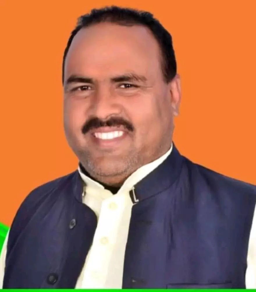 एक बार फिर मुख्यमंत्री योगी आदित्यनाथ के नेतृत्व में पूर्ण बहुमत की बनेगी सरकार -संजय पासवान एक बार फिर मुख्यमंत्री योगी आदित्यनाथ के नेतृत्व में पूर्ण बहुमत की बनेगी सरकार -संजय पासवान