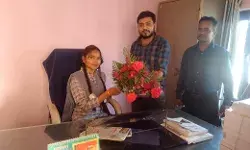 अंतर्राष्ट्रीय महिला दिवस पर पंचशील इंटर कालेज की कुमारी हिमांशी प्रधानाचार्य तो खुशी स़िह प्रबंधक पद पर दो घंटे के लिए पदासीनअंतर्राष्ट्रीय महिला दिवस पर पंचशील इंटर कालेज की कुमारी हिमांशी प्रधानाचार्य तो खुशी स़िह प्रबंधक पद पर दो घंटे के लिए पदासीन