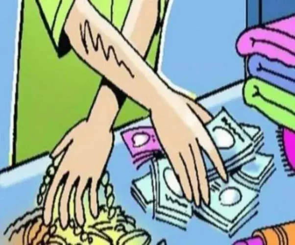 बेखौफ चोरों ने मकान में जेवरात एवं लाखो की नकदी पार किया