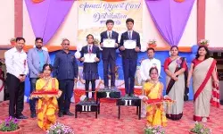 एस जे एस पब्लिक स्कूल, गौरिगंज में हर्षोल्लास के साथ वार्षिक परीक्षाफल वितरण समारोह