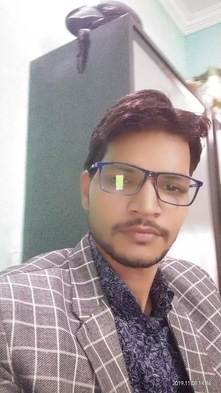 संदिग्ध परिस्थितियों में युवक का शव मिला रेलवे लाइन के पास
