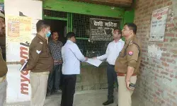 एसडीएम ने किया शराब की दुकानों का औचक निरीक्षण