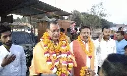 विंध्याचल विधायक रत्नाकर मिश्र का जोरदार स्वागत---------