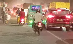 नादरगंज चौराहे पर शाम होते ही लगता है भीषण जाम