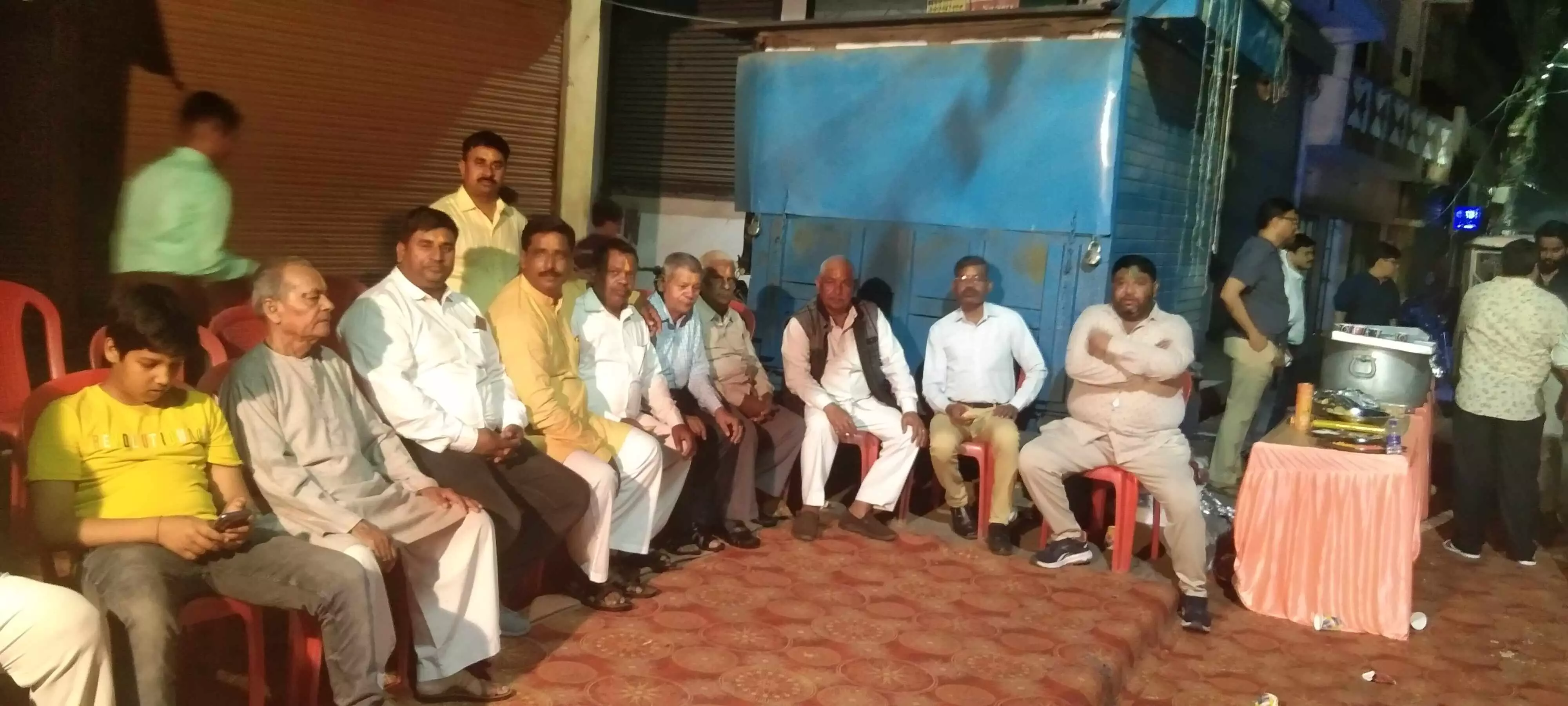 चिनहट बाजार में मनाया गया होली मिलन समारोह