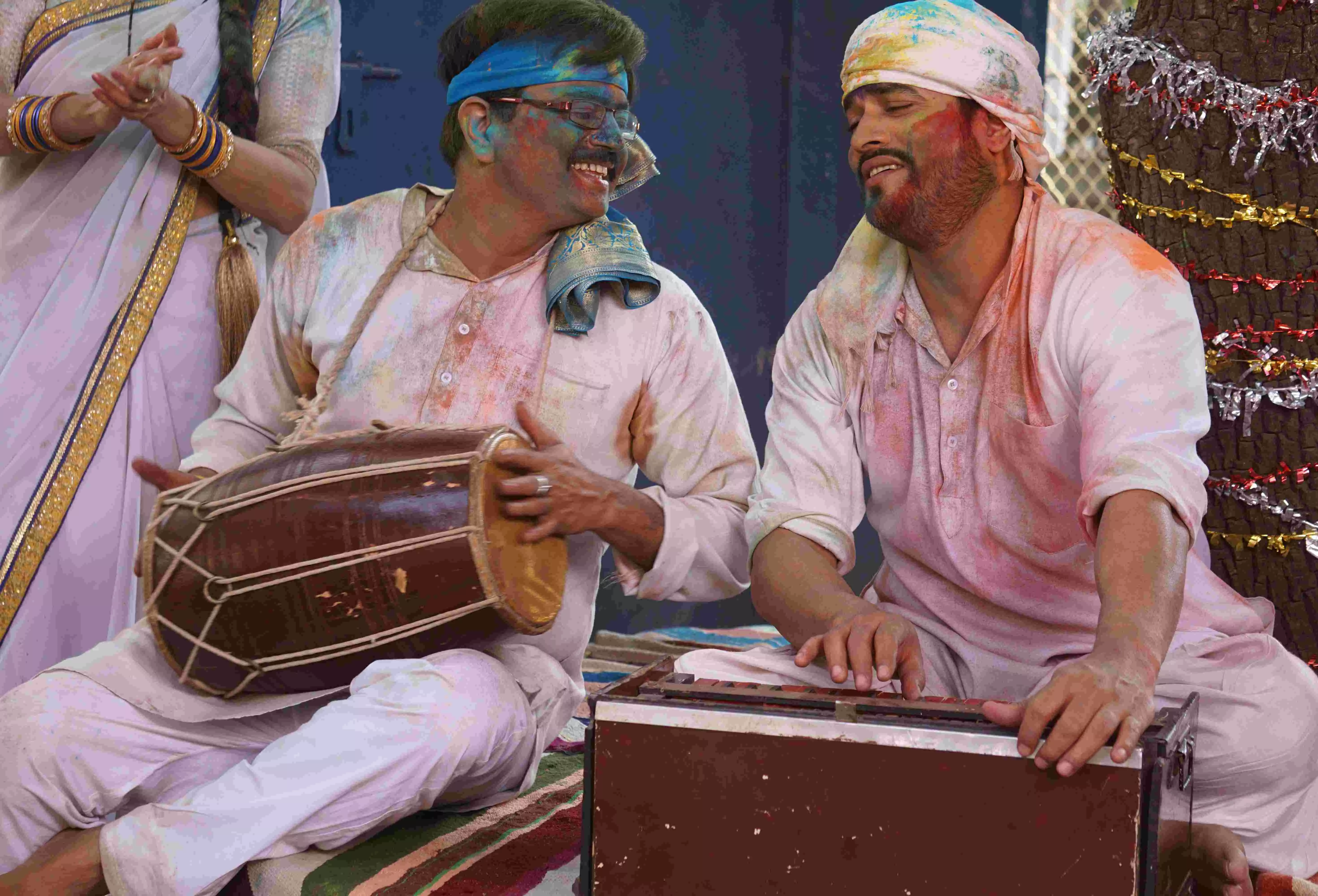 स्मॉल स्क्रीन पर होली के अनोखे रंग