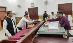 देवरिया कुशीनगर स्थानीय निकाय चुनाव में सपा से डॉ कफील खान ने किया नामांकन