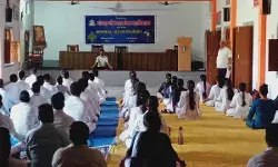 योग प्रशिक्षण कार्यक्रम योग प्रशिक्षण कार्यक्रम