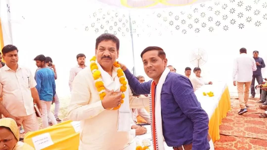 भाजपा की लोकल बैठक संपन्न एमएलसी को जिताने के लिए किया अपील भाजपा की लोकल बैठक संपन्न एमएलसी को जिताने के लिए किया अपील