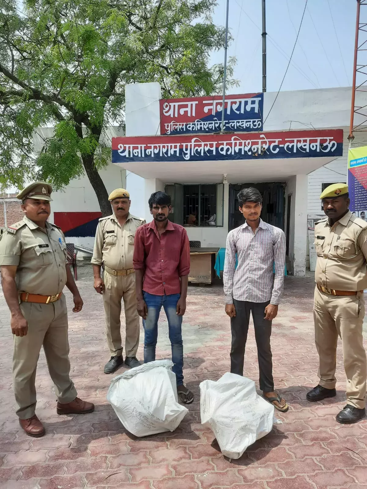 चोरी के इंजन के पंखों समेत दो चोर गिरफ्तार ।भेजे गये जेल